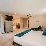 Phoenician Sunrise - Theatre And Game Room, Pool